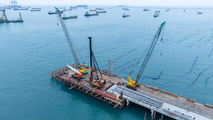 Naklejka premium Building Construction Bridge, completion of the bridge for Shipping to Ship. Cable. bottom view
