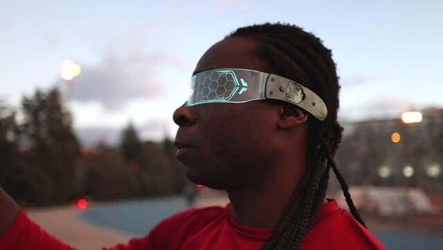 Athlete on track data emerging from VR glasses - race simulator in metaverse -