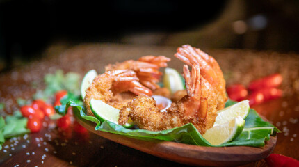 breaded shrimp (camarão empanado)
