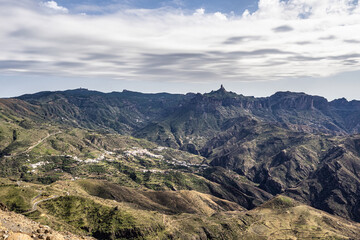 Gran Canaria hiking route Cruz de Tejeda to Artenara, view into Caldera de Tejeda, Canary Islands, Spain