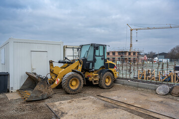 Bagger an Baustelle