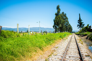 Vías y horizonte en Chía