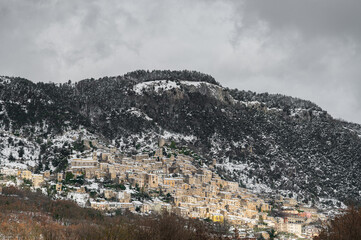 Pesche, village in the province of Isernia, in Molise