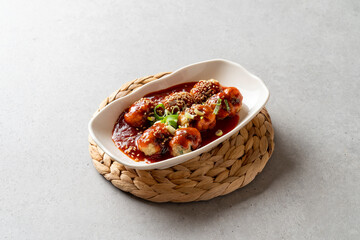 Korean food dishes Stuffed with seaweed rolls