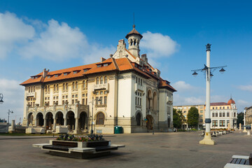 Obraz premium Building of the Museum of national history and archaeology in Constance in Romania.