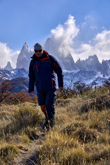 Fototapeta na wymiar young man trekking in El Chalten, Argentina