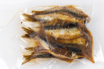 真空パックで冷凍保存したイワシの佃煮