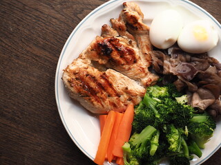 grilled chicken breast with boiled egg, carrot, broccoli and ear mushroom