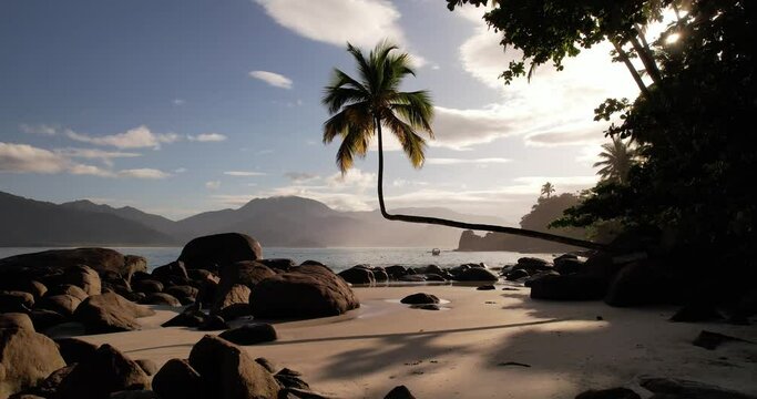 drone da praia do aventureiro na ilha grande rio de janeiro brasil angra dos reis