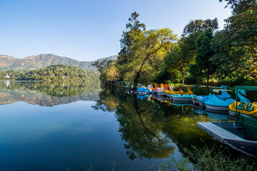 Obraz premium Naukuchiatal lake located in Bhimlal, Uttarakhand 