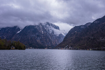 lake between mountains 