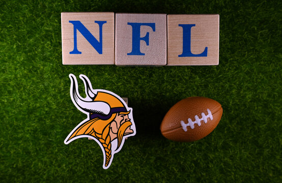 Minnesota Vikings Images – Browse 402 Stock Photos, Vectors, and Video