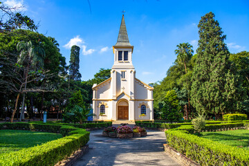 Fototapeta na wymiar Parque Vicentina Aranha, in Sao Jose dos Campos, Brazil. Chapel and Old Sanatorium.