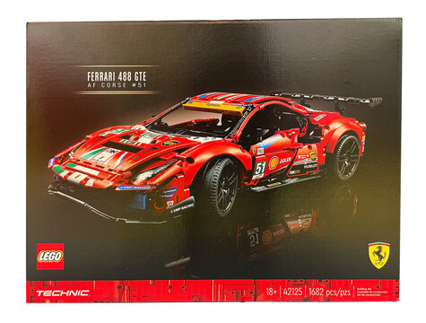 Ferrari 488 GTE Lego Set.