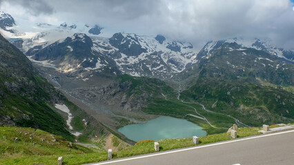 Fototapeta na wymiar Furkapass in den Schweizer Alpen 