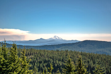Obraz na płótnie Canvas Mt. Jefferson Oregon Fire