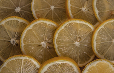 slices of lemon