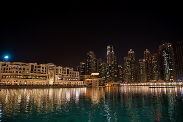 Obraz premium Panoramic view of Dubai city, beautiful modern new town at night