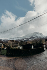 Nieve en las montañas de Asturias. Ruta del Alba. Bonito paisaje