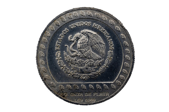 Anverso de la Moneda de plata 1/2 onza troy de plata Mexicana de $50 pesos año 1992 Guerrero Aguila, con la imagen del escudo de los estados Unidos Mexicanos el águila devorando una serpiente.