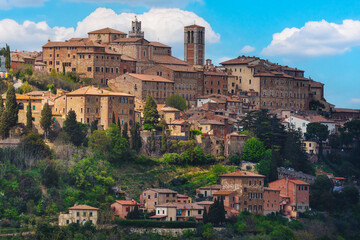 Naklejka premium Montepulciano town skyline. Tuscany, Italy