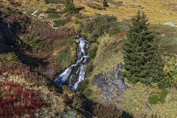 Torrent de Rieu Claret , Paysage du Massif de Belledonne  à l' automne , Savoie  , Alpes France.