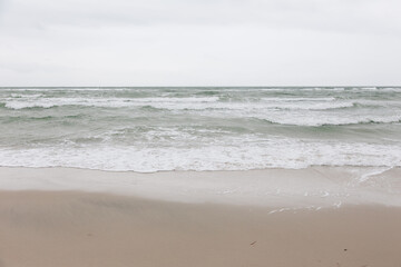 Fototapeta na wymiar Water waves of the baltic sea in Germany