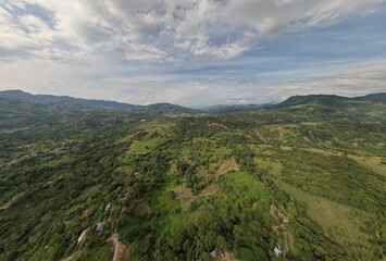 Campo y cielo.