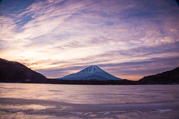 Fototapeta premium 精進湖の朝焼け