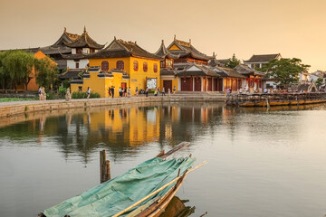 Obraz premium Ancient buildings and tourist attractions in Jiangnan Ancient Town, Suzhou, Jiangsu Province, China