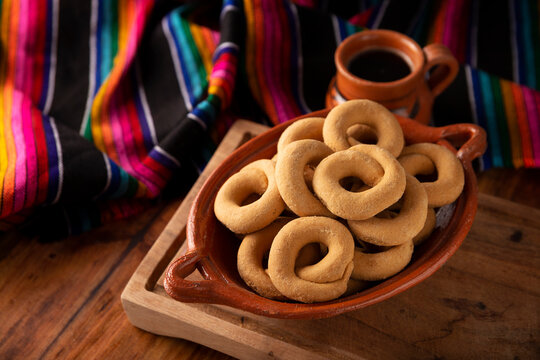 Coricos. Also known as Harinillas de maiz crudo, Tacuarines, Ensecos, Biscochos, Biscochuelos, Coricochis or Pemoles..Mexican corn cookies.