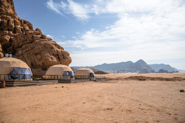luksusowe domki na pustyni