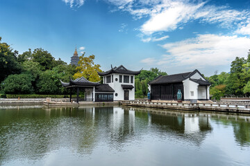 Fototapeta na wymiar Chinese garden landscape street view