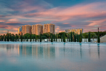 Fototapeta premium Beautiful architecture in the Valencia city at sunset, Spain