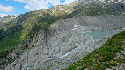 Fototapeta na wymiar Rhone Gletscher in den Schweizer Alpen 