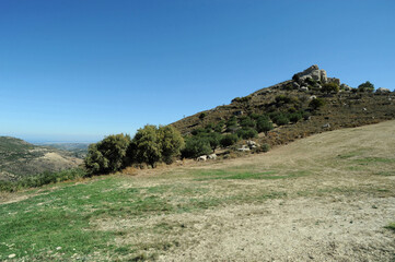 La colline de Pat&eacute;la pr&egrave;s de Prinias en Cr&egrave;te