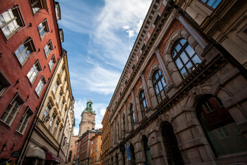 Fototapeta premium Estocolmo. Calle con encanto en países nórdicos. Arquitectura histórica.