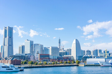 Naklejka premium 神奈川県横浜市みなとみらいの都市風景