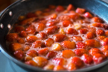 イチゴジャム作り