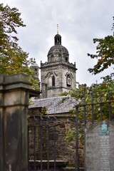 Obraz premium Buildings and landmarks in Edinburgh city centre. 