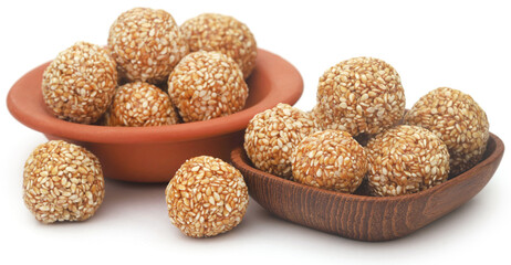 Sesame caramel laddu