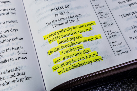 Psalm chapter 40 verse 1-2