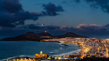 Fototapeta premium las Palmas of Gran Canaria , the canteras beach skyline night view