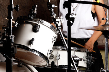 Fototapeta na wymiar drummer in action