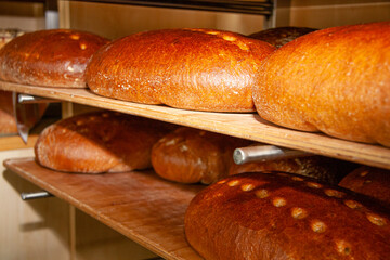 Mischbrot frisch beim Bäcker