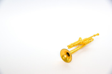 トランペットのミニチュア置物
