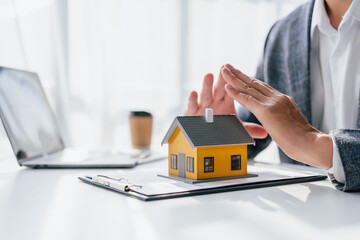 Lawsuits against Real estate agent and realtor general liability insurance businessman professional...
