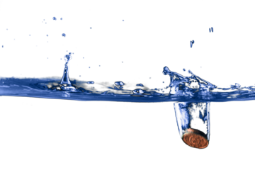 Wishing Well, ummen falls into the water with a splash