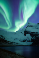 Explore the Beauty and Majesty of Northern Lights and Lake at Night with Our Images