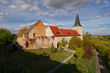 Das ehemalige Benediktinerkloster im Weinort Zscheiplitz einem Ortsteil von Freyburg/Unstrut,...